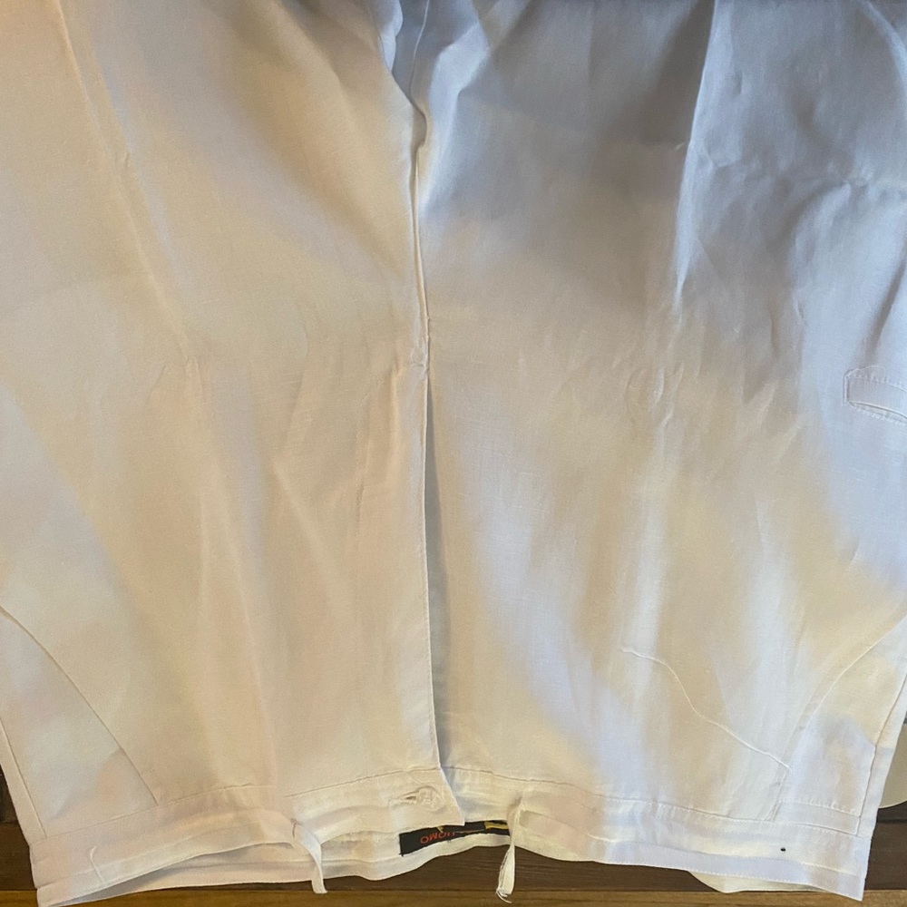 White casual pants